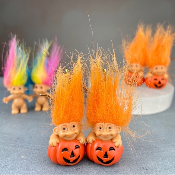 VINTAGE 🌸 90s Halloween Pumpkin Troll Doll Drop Earrings Russ Toys Trolls - Picture 4 of 4